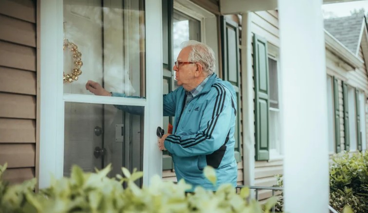 Zostałem adoptowany 25 lat temu – w zeszłym miesiącu zapukał mój biologiczny ojciec do moich drzwi i zażądał 50% wszystkiego, co posiadam.