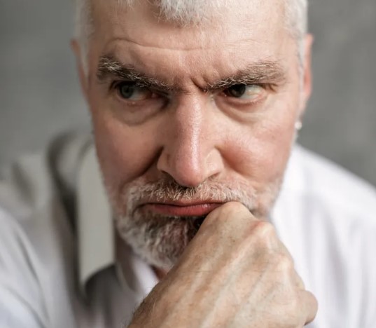 Moja teściowa oskarża mnie o zdradzenie jej syna, test DNA mówi, że to ona jest oszustką.