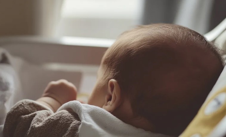 Zaczęłam nie ufać mojemu mężowi po porodzie – a potem przypadkowo odkryłam dlaczego, dzięki niani elektronicznej.