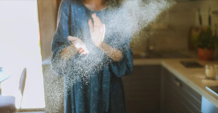 Mój ojczym powiedział, że nie je dwa razy tego samego dania i że moja mama powinna codziennie gotować świeże jedzenie — więc dałem mu lekcję.