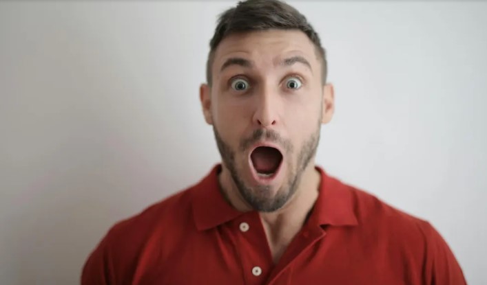 Moja teściowa publicznie podarowała mojemu mężowi test DNA na pierwsze urodziny naszej córki.