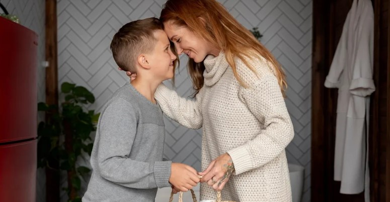 Mój mąż unikał podróżowania ze mną przez 17 lat — wróciłam wcześniej z wakacji, by dowiedzieć się dlaczego.