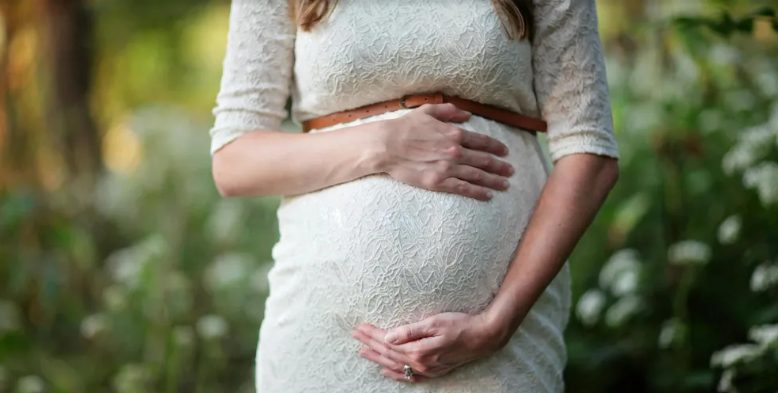 Moja siostra zniknęła po nocy poślubnej, a dziesięć lat później znalazłam list, który napisała następnego ranka – historia dnia.