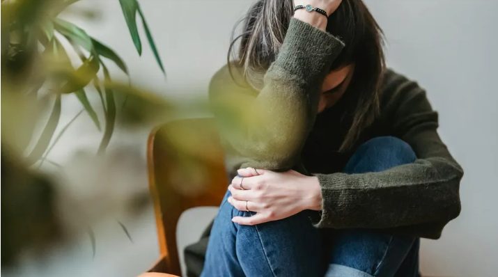 Macocha Wyrzuciła Mnie i Moje Dzieci z Własnego Domu – A Powód Pozostawił Mnie Bez Słowa