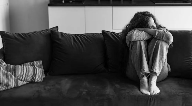 Kelnerka powiedziała mi i mojemu wnukowi, żebyśmy opuścili kawiarnię – chwilę później nasze życie się zmieniło.