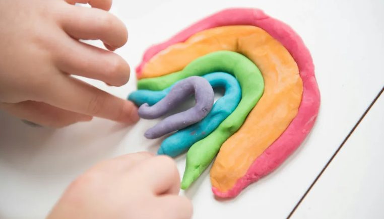 Mój siostrzeniec wcisnął Play-Doh do toalety i zalał nasz zupełnie nowy dom – jego rodzice odmówili zapłaty, więc sama dałam im nauczkę.