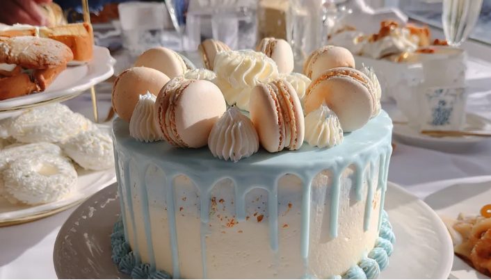 Podczas naszego baby shower moja teściowa ogłosiła, że to ona nazwie nasze dziecko – więc pozwoliłam jej, ale pod jednym warunkiem, którego nigdy nie zapomni.