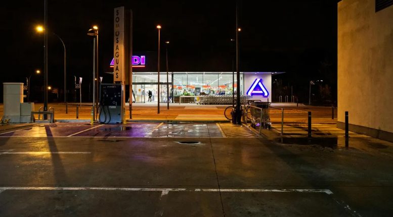 Po śmierci mojego dziadka dostałem klucz do jego ukrytego strychu – kiedy go otworzyłem, dowiedziałem się, że przez całe życie mnie okłamywał.