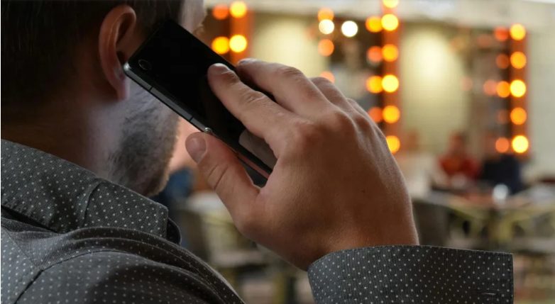 Opuściłam swojego chłopaka, gdy odkryłam jego podwójne życie – to, co znalazłam w chatce mojej mamy, zmieniło wszystko.