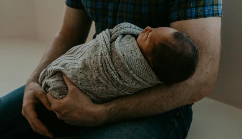 Mój mąż obiecał, że zajmie się dzieckiem, kiedy je dostanę – ale po porodzie powiedział mi, żebym rzuciła pracę.