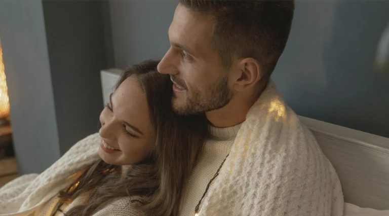 Straciłam swoje dziecko, po tym jak mąż zostawił mnie dla mojej siostry i ją zapłodnił – w dniu ich ślubu karma wkroczyła.