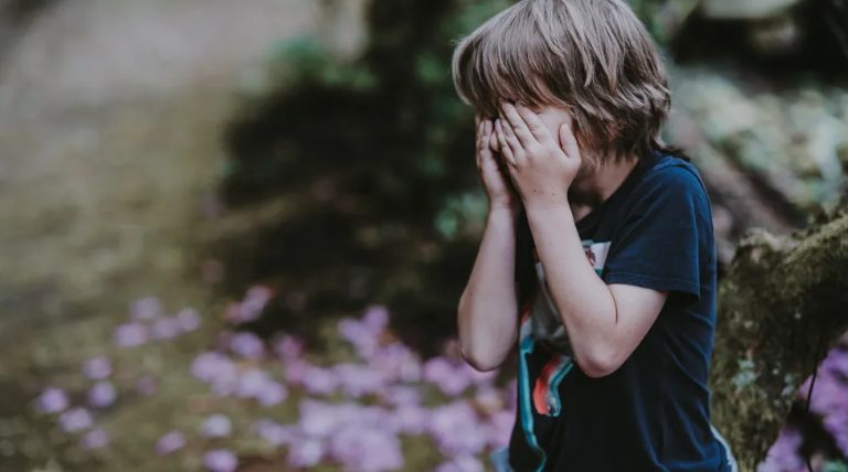 Moja synowa zamknęła mnie w piwnicy przed ślubem mojego syna — Wydostałem się i znalazłem sposób, żeby dać jej nauczkę